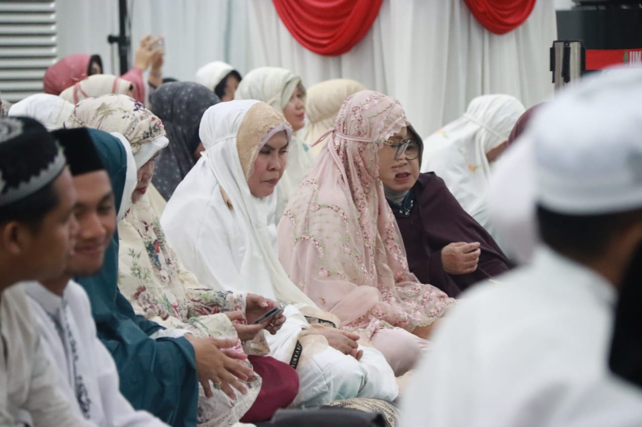 Malam Lepas Sambut Tahun Baru 2023-2024, Pemprov Kalteng Gelar Salat Magrib, Salat Hajat, dan Salat Isya Berjamaah